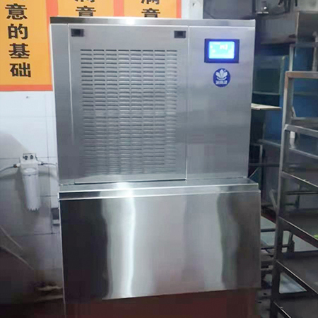 400公斤雪花制冰機(jī)交付陜西榆林某酒店使用