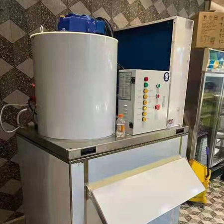 冰精靈1噸片冰機(jī)交付浙江杭州某超市使用